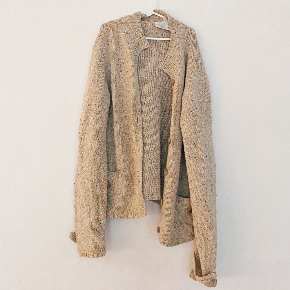 LIZ CLAIBORNE KNIT BEIGE CARDIGAN